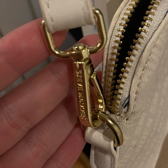 NWOTs STEVE MADDEN WHITE CROSSBODY BAG - Picture 5 of 6